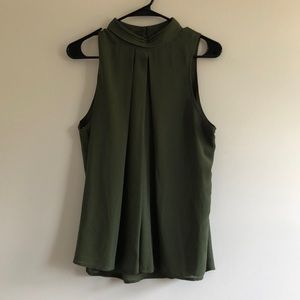 Women’s Sleeveless Top